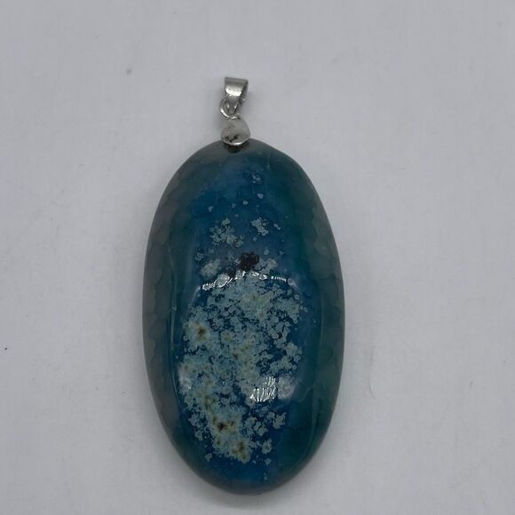 Agate Pendant with Silver Tone - Picture 3 of 3